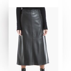 Elegant Black Women's Skirt